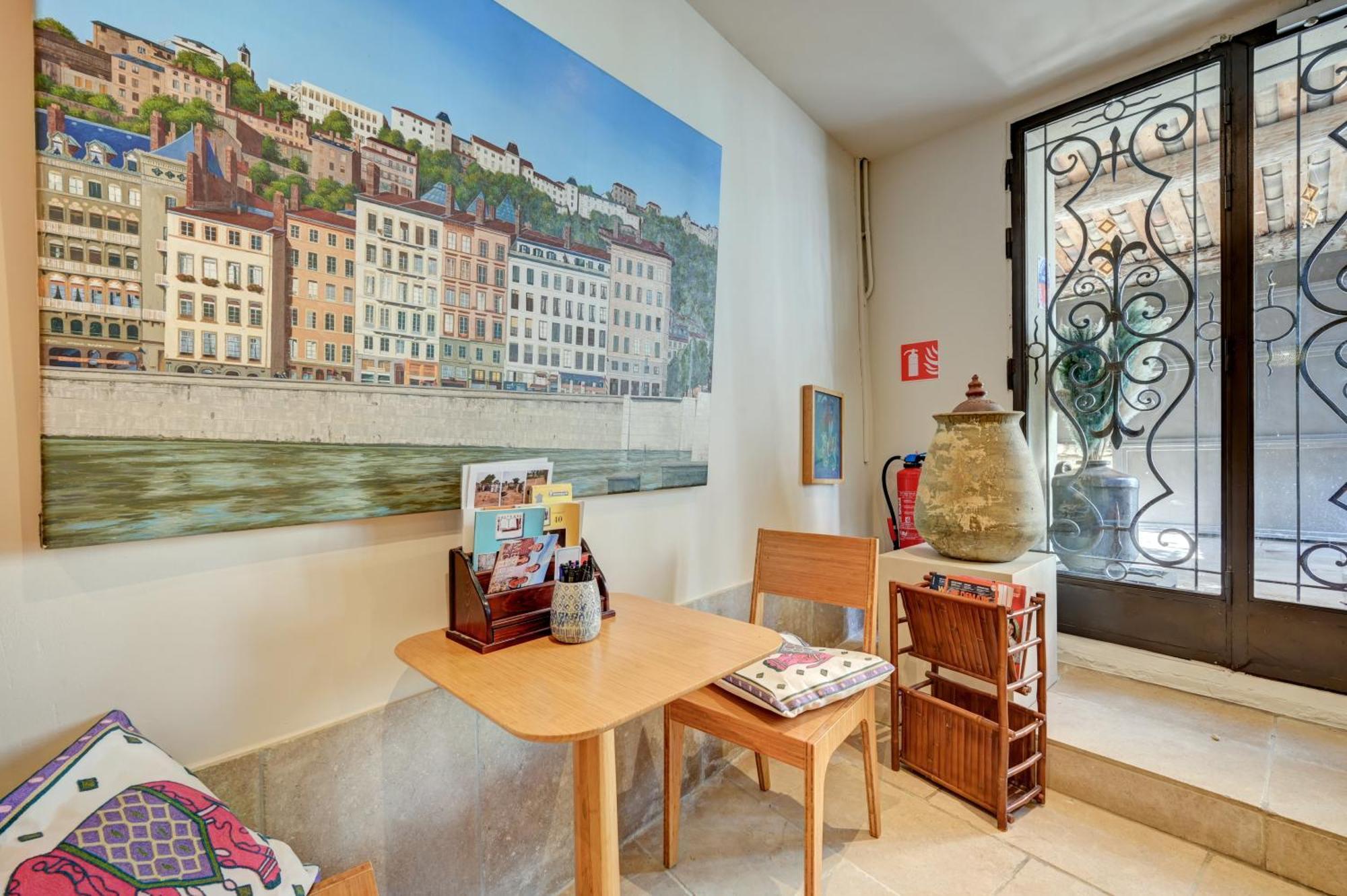 Hostellerie Le Paradou Лурмарин Экстерьер фото