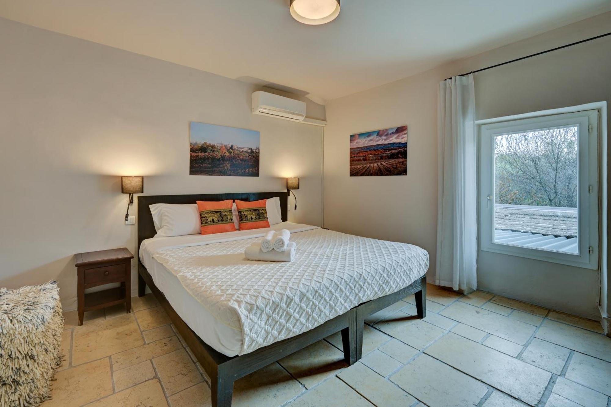 Hostellerie Le Paradou Лурмарин Экстерьер фото